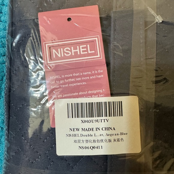 Large Makeup Bag In Navy - Picture 2 of 5